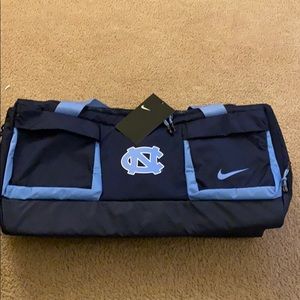 Nike North Carolina Tar Heels Vapor Duffel Bag